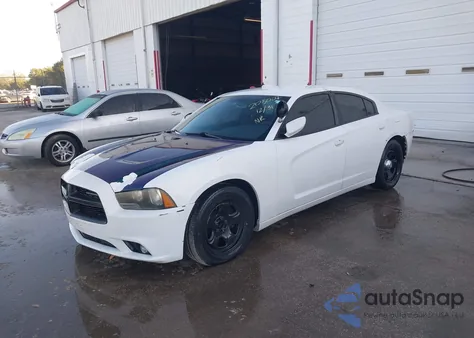 2012 Dodge Charger Police z USA, uszkodzony, nr VIN 2C3CDXAT8CH205007
